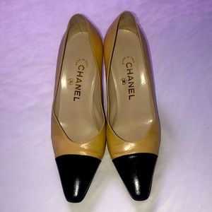 Chanel tan leather heels, size 38